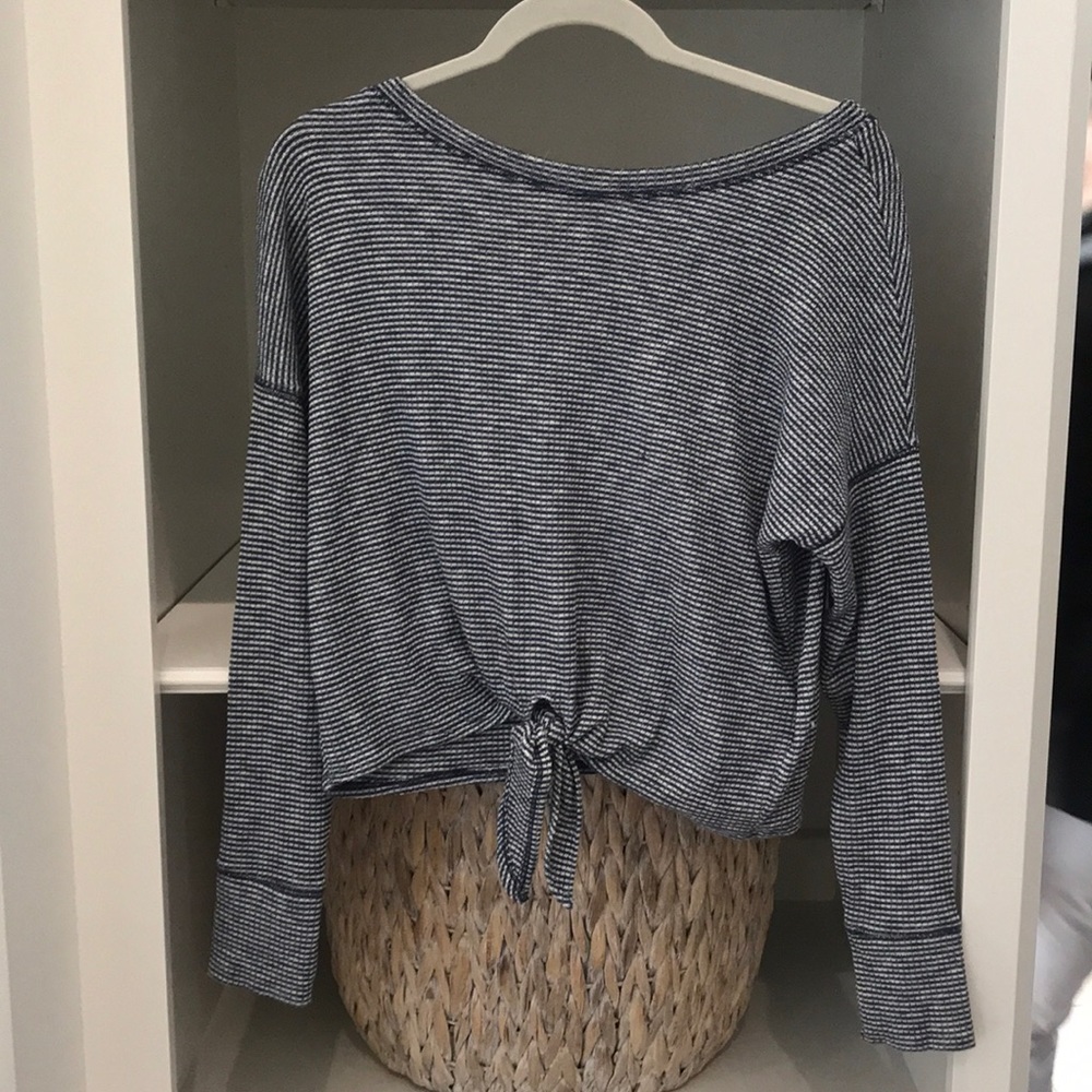 Abercrombie front tie thermal